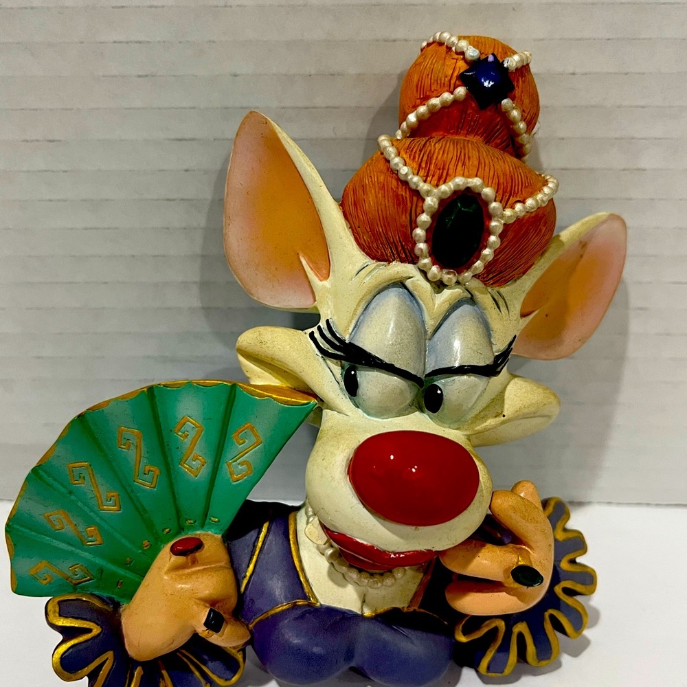 Warner Bros "Joke-a Phine" The Costume Collection LTD ED #565/2500 3D Sculpture